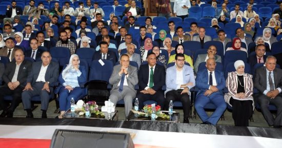 محافظو الشرقية ودمياط والدقهلية يكرمون الفائزون فى مبادرة المشروعات الخضراء الذكية