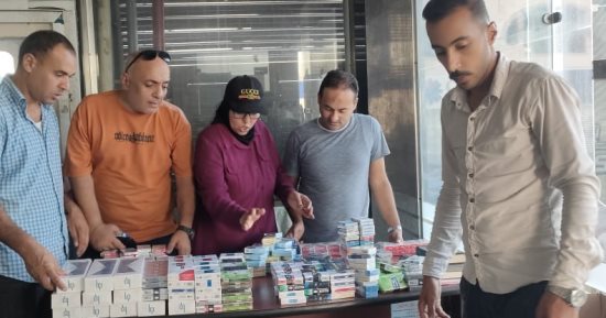 تحرير محضر تصرف فى سلع تموينية وضبط سجائر وفلاتر مجهولة المصدر بالإسكندرية