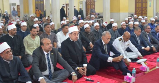 محافظ القليوبية يشهد احتفال مديرية الأوقاف بذكرى المولد النبوى بمسجد ناصر ببنها