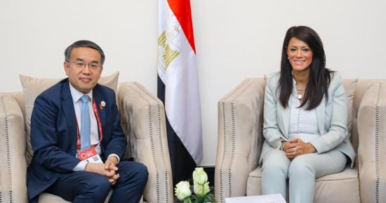 رانيا المشاط تلتقى وزير المالية بهونج كونج خلال الاجتماعات السنوية للبنك الآسيوى
