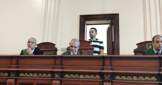المؤبد لحلوانى والسجن 3 سنوات لعامل لحيازتهما هيروين "تاجر وعميل" بالإسكندرية