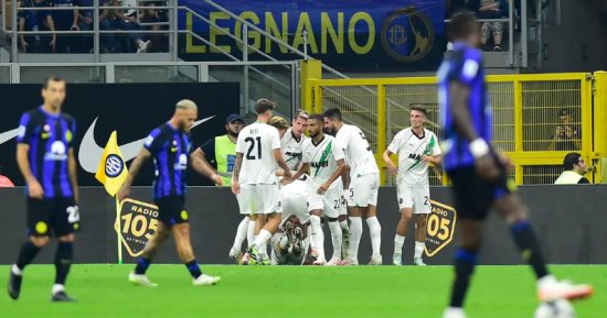 الإنتر يتلقى أول خسارة بالدورى الإيطالى ضد ساسولو ويحافظ على الصدارة.. فيديو