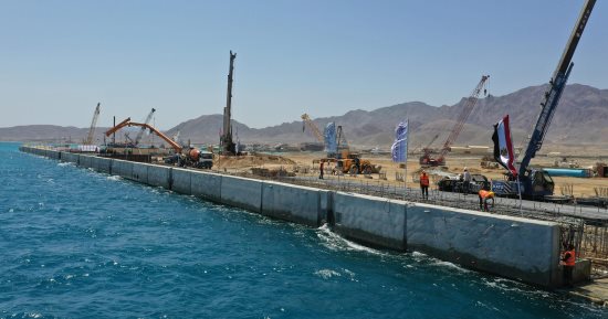 وزارة النقل تنشئ محطة متعددة الأغراض بميناء سفاجا ضمن مشروع التطوير.. صور