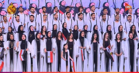 كورال روح الشرق يتألق ببرنامج "معكم منى الشاذلى" بأغانى العندليب الوطنية
