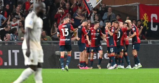 روما يسقط برباعية أمام جنوى فى الدوري الإيطالي.. فيديو