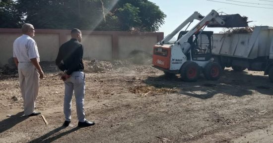 محافظ المنوفية يتابع جهود الوحدات المحلية فى أعمال رفع تراكمات القمامة 