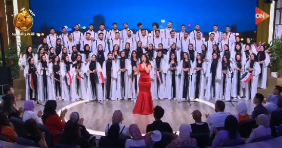 صابرين النجيلي تغنى "مصر اليوم فى عيد" فى "معكم منى الشاذلى" وتحيى موطنها البحيرة