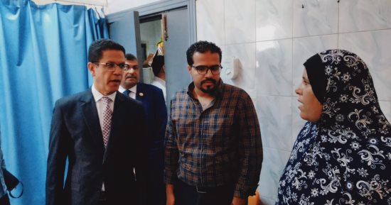خروج 19 مصابا بحادث تصادم سيارة نقل ومينى باص بينها وحجز 6 آخرين لتلقى العلاج