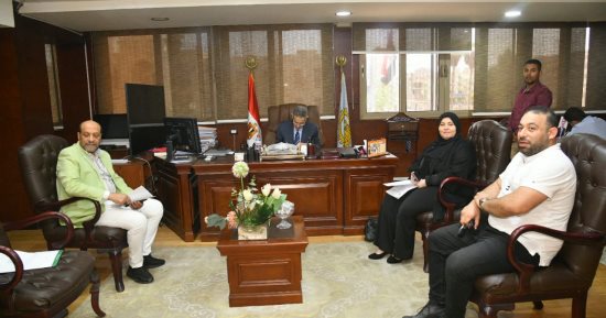 محافظ الغربية يلتقى أعضاء مجلسى النواب والشيوخ لبحث مطالب المواطنين