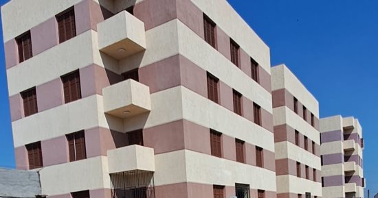 حياة كريمة.. الانتهاء من مشروع الإسكان الاجتماعى بقرية كفر سنباط بزفتى.. وضع اللمسات الأخيرة لتشطيب الشقق تمهيدا لطرحها.. أهالى القرية: قريتنا تغيرت للأفضل بعد تنفيذ مشروعات البنية التحتية وإدخال الغاز الطبيعى