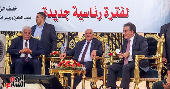 مؤتمر المعلمين يعرض فيديو وثائقيا لإنجازات الرئيس وجهود النقابة لتحسين خدماتها