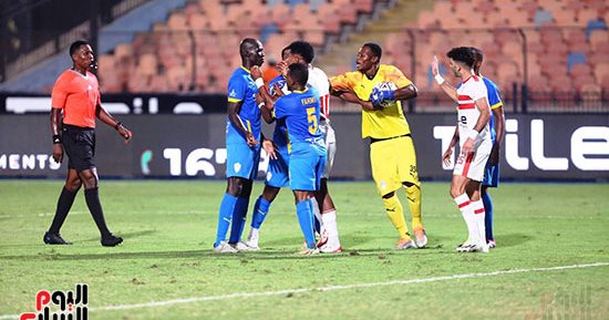 أرتا سولار ينهى الشوط الأول متقدمًا على الزمالك بهدف.. فيديو