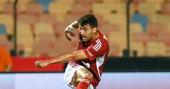 هل يرحل طاهر محمد طاهر عن الأهلي فى ميركاتو الصيف؟