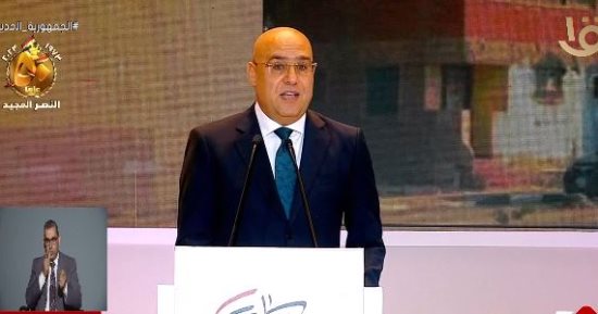 وزير الإسكان يستعرض إنجازات الدولة خلال 9 سنوات أمام مؤتمر حكاية وطن