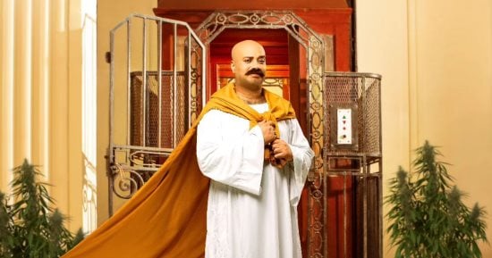 اعرف مشوار حاتم صلاح قبل بطولة مسلسل "على باب العمارة" على watch it