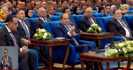 قوى سياسية وأحزاب تعلن تأييد الرئيس السيسى فى انتخابات الرئاسة.. "الاجتماعي الحر": لاستكمال  الانجازات.. المصريين الأحرار: 18 ديسمبر سيكون تاريخ انتصار جديد للدولة.. المستقلين الجدد: استعاد هيبة الدولة 
