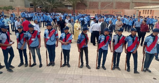 انتظام طلاب الصف الأول في كل مرحلة بمدارس الشرقية.. صور