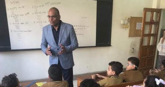 وكيل "تعليم المنيا" يتفقد عددا من المدارس فى أول أيام الدراسة