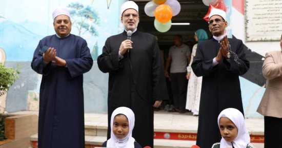وكيل الأزهر يتفقد مجمع معاهد مدينة نصر في أول أيام العام الدراسي.. صور
