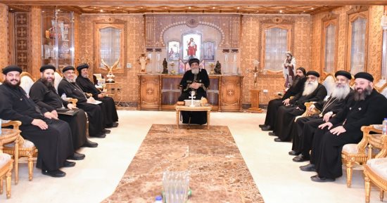 البابا تواضروس يستقبل مطران إيبارشية شبرا الخيمة