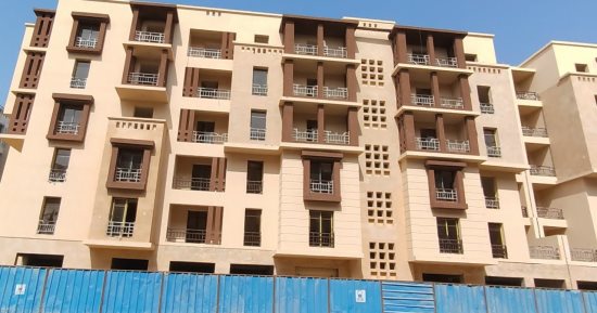 نقطة مضيئة جديدة بملف تطوير العشوائيات.. تشطيب عمارات مشروع روضة السيدة 2 استعدادا لتسليمها لسكان منطقة الطيبى بالسيدة زينب.. المبانى على الطراز الإسلامى وتضم كل الخدمات وتنقذ الأهالى من الخطر.. صور