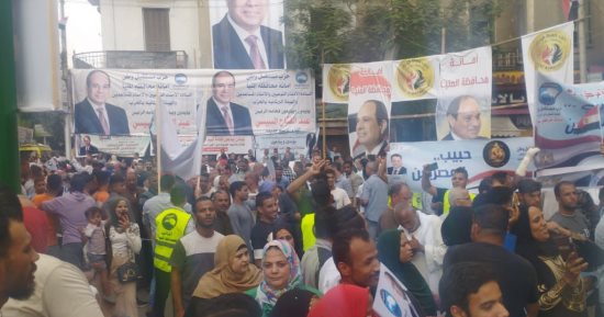 الآلاف في ميدان 30 يونيو بالمنيا للاحتفال بنصر أكتوبر وتأييد السيسي.. صور