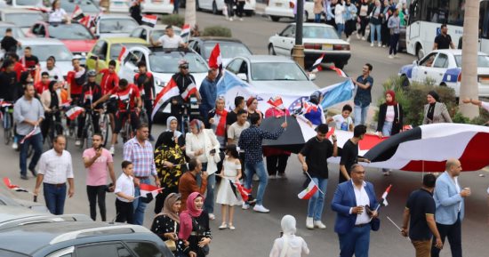 مسيرة حاشدة ببورسعيد تتطالب الرئيس السيسى للترشح وللاحتفال بنصر أكتوبر