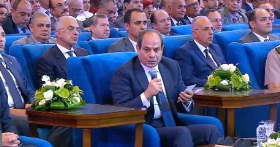 الرئيس السيسي: علينا بالمزيد من العمل بعد كل انتقاد أو تشكيك وتحويل الإساءة إلى وقود لتحقيق النجاح