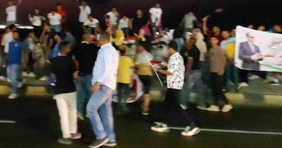 مسيرات حاشدة للآلاف بكورنيش الإسكندرية لمطالبة السيسي بالترشح للرئاسة.. صور