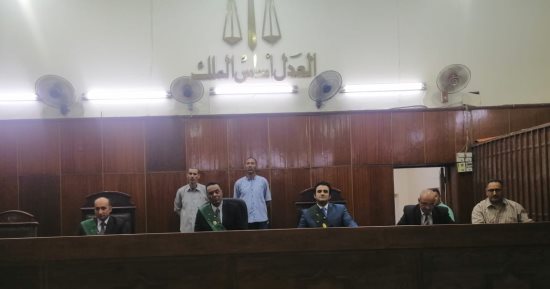 المؤبد لـ 3 أشخاص بتهمة سرقة شخص فى الطريق العام بسوهاج 