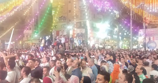 شماريخ وألعاب نارية ببنى سويف احتفالا بإعلان الرئيس السيسي ترشحه للرئاسة