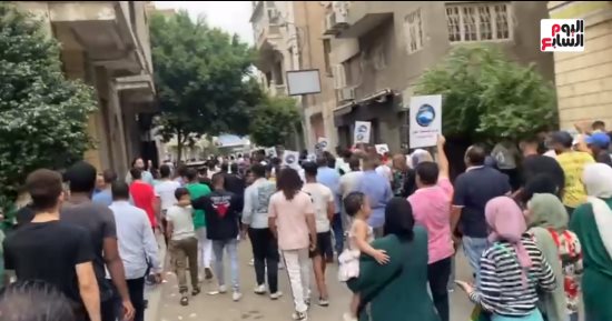 أعلام مصر وصور الرئيس فى احتفالية نصر أكتوبر ودعم السيسي بالترشح لفترة جديدة