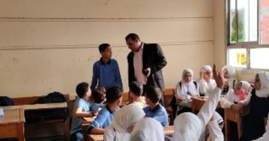 محافظ الشرقية يتابع انتظام الدراسة فى المدارس