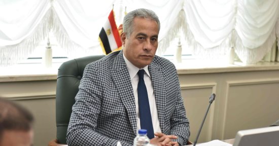 المجلس الأعلى للحوار المجتمعى يؤكد أهمية سرعة إصدار قانون العمل.. صور