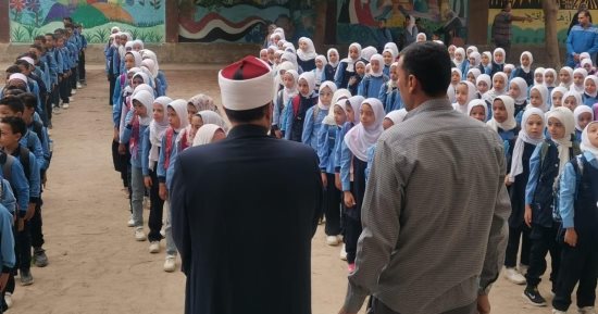 رئيس منطقة الإسكندرية الأزهرية يتفقد انتظام الدراسة بمجمع أبي العزائم بأبيس 