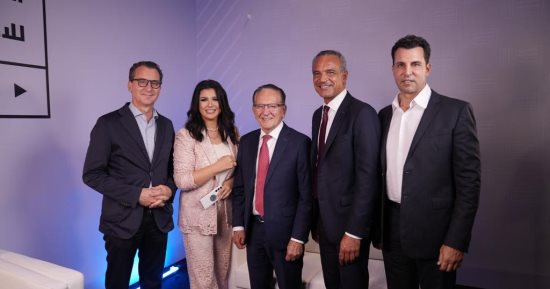 القاضى الأشهر فى العالم و"الإعلامى المزارع" فى "معكم منى الشاذلى" الجمعة