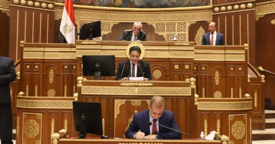 انطلاق دور الانعقاد الرابع لمجلس الشيوخ.. رئيس المجلس يوجه رسالة للأعضاء: مقبلون على استحقاق دستورى وعليكم تبصير الناخبين بحقهم فى المشاركة الإيجابية.. وغدا انتخابات اللجان النوعية.. صور