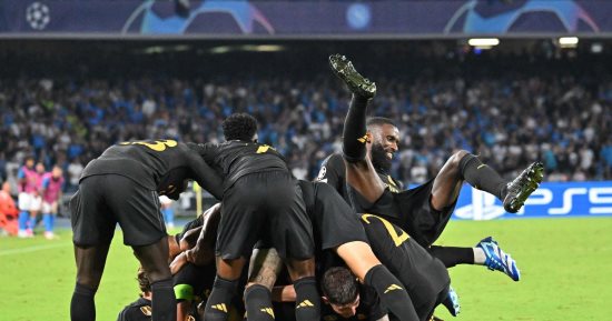 ريال مدريد يُسقط نابولى 3-2 فى مباراة مجنونة بدورى أبطال أوروبا.. فيديو