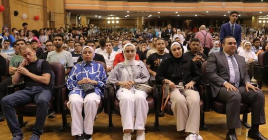 "عميد طب قصر العينى" يؤكد انتظام المحاضرات بالكلية منذ انطلاق الدراسة
