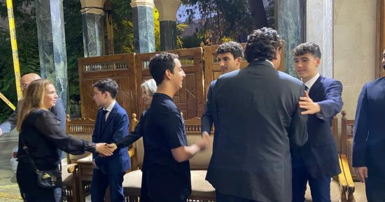 أسرة الراحل سعد الدين إبراهيم تتلقى واجب العزاء بمسجد عمر مكرم "صور"