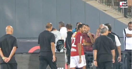 شاهد.. حوار خاص بين كهربا وبيبو فى مباراة الأهلى وإنبى بالكأس