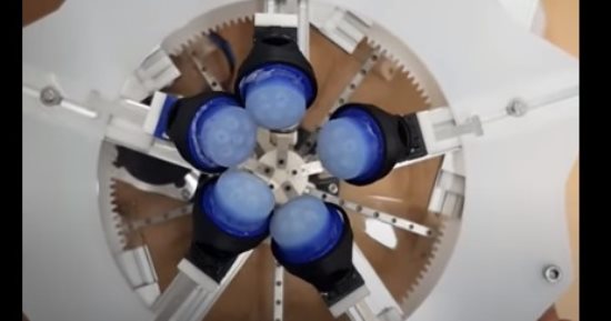 تطوير روبوت جديد يمكنه تشخيص سرطان الثدي فى مراحله المبكرة