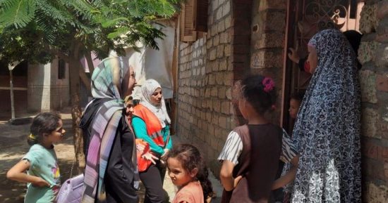 القومى للمرأة ببنى سويف: 3825 حملة طرق أبواب للتوعية بالمشروعات القومية