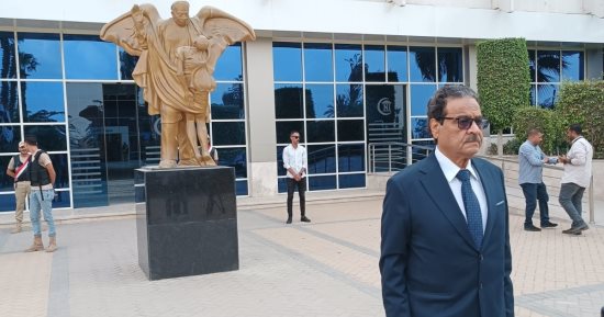 المرشح الرئاسى المحتمل فريد زهران ينتهى من إجراءات الكشف الطبى