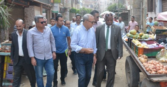 محافظ القليوبية يتفقد السلاسل الغذائية وأسواق الخضار ببنها لمتابعة ضبط الأسعار