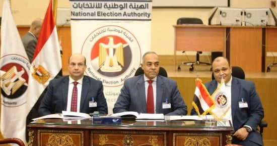 حملات المرشحين والأحزاب تكثف من وجودها قبل الصمت الانتخابى.. مؤتمر لـ"مستقبل وطن" باستاد القاهرة.. حازم عمر يناقش أبرز مشاكل المواطنين فى بنها.. ومؤتمر لـ"يمامة" فى مسقط رأسه.. و"زهران" يعرض برنامجه فى الخانكة