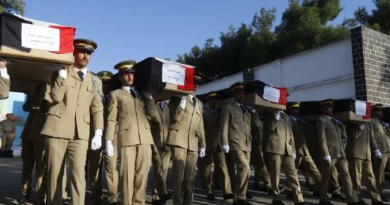 العالم هذا المساء.. مصر تدين الهجوم الإرهابى على الكلية العسكرية بحمص السورية.. مقتل 40 وفقدان العشرات إثر فيضان بحيرة جليدية بالهند.. الجزائر تفرض إجراءات وقائية لمنع دخول بق الفراش إلى أراضيها