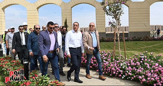 رئيس الوزراء يتابع الموقف التنفيذى للحى السكنى الثالث R3