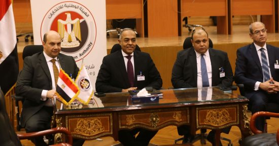 وصول تأييدات المواطنين للمرشح الرئاسى عبد الفتاح السيسي لمقر الهيئة الوطنية للانتخابات 