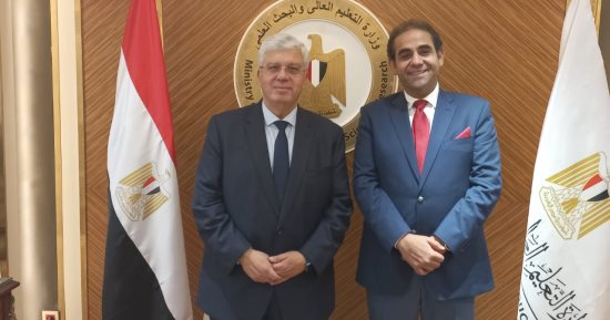 تكليف الدكتور شريف صالح قائما بعمل رئيس قطاع الشئون الثقافية والبعثات بالتعليم العالى